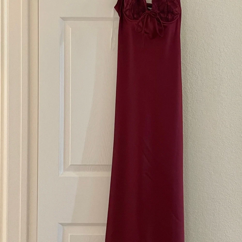 Princess Polly Burgundy Maxi Dress size 4 - Picture 5 of 9